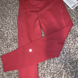 Lulu lemon sunder train leggings with pockets
